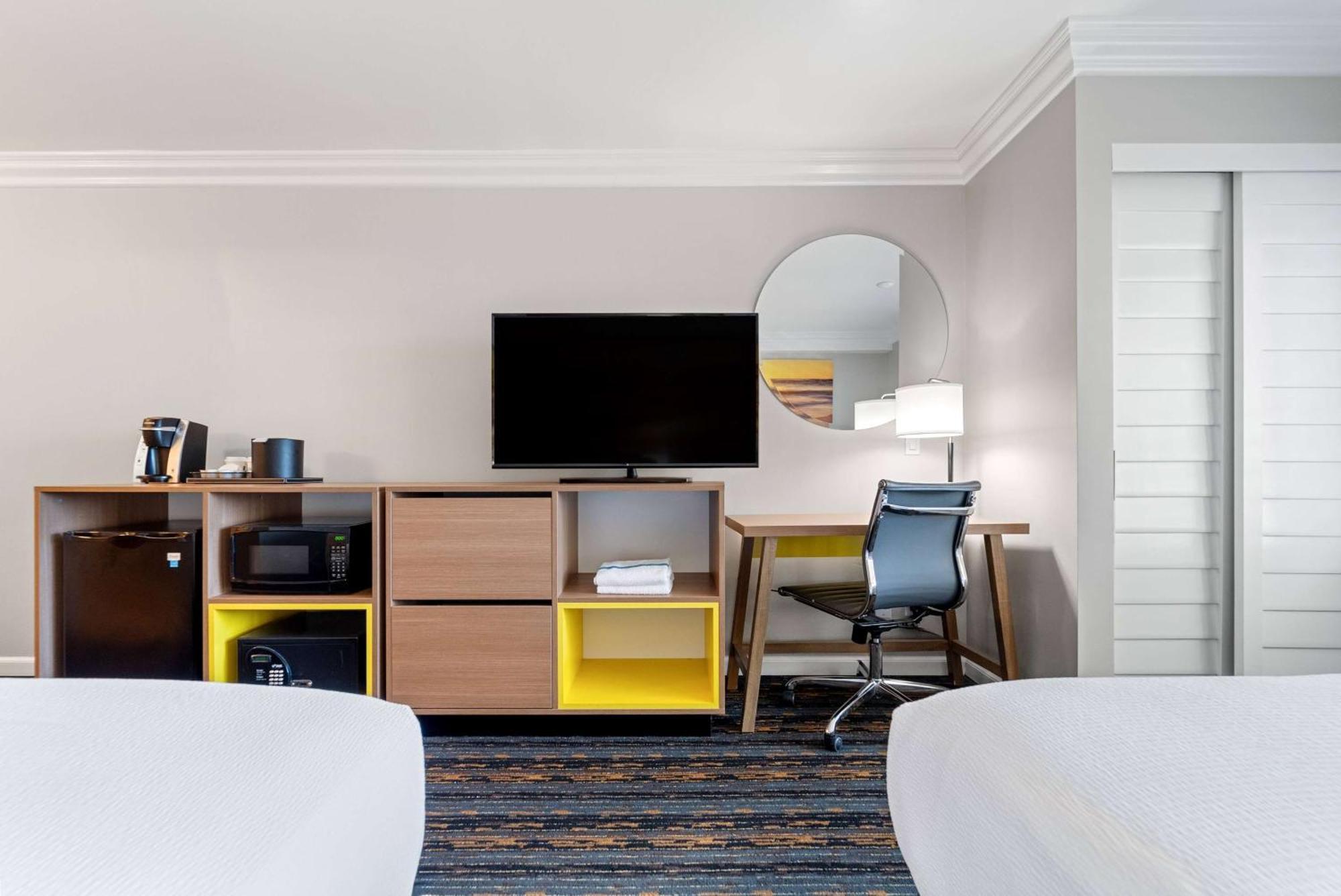 Days Inn By Wyndham San Diego Hotel Circle Eksteriør bilde