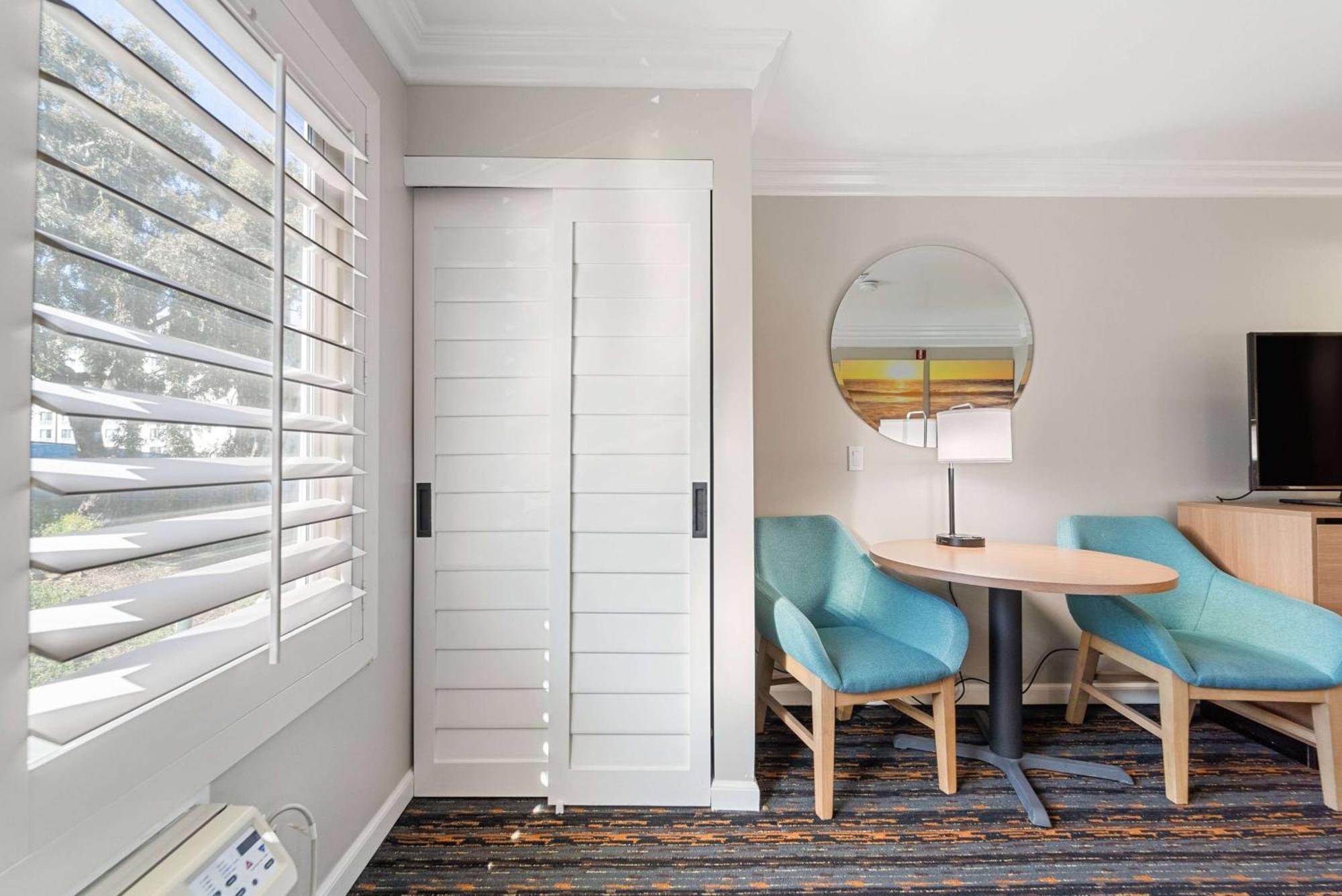 Days Inn By Wyndham San Diego Hotel Circle Eksteriør bilde