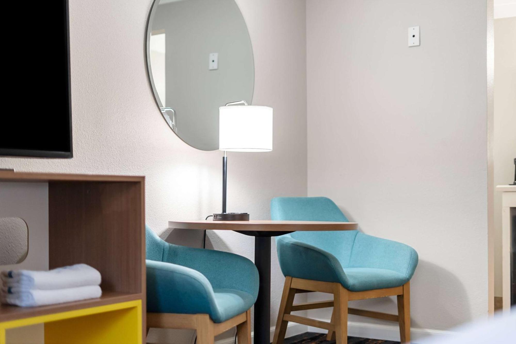 Days Inn By Wyndham San Diego Hotel Circle Eksteriør bilde