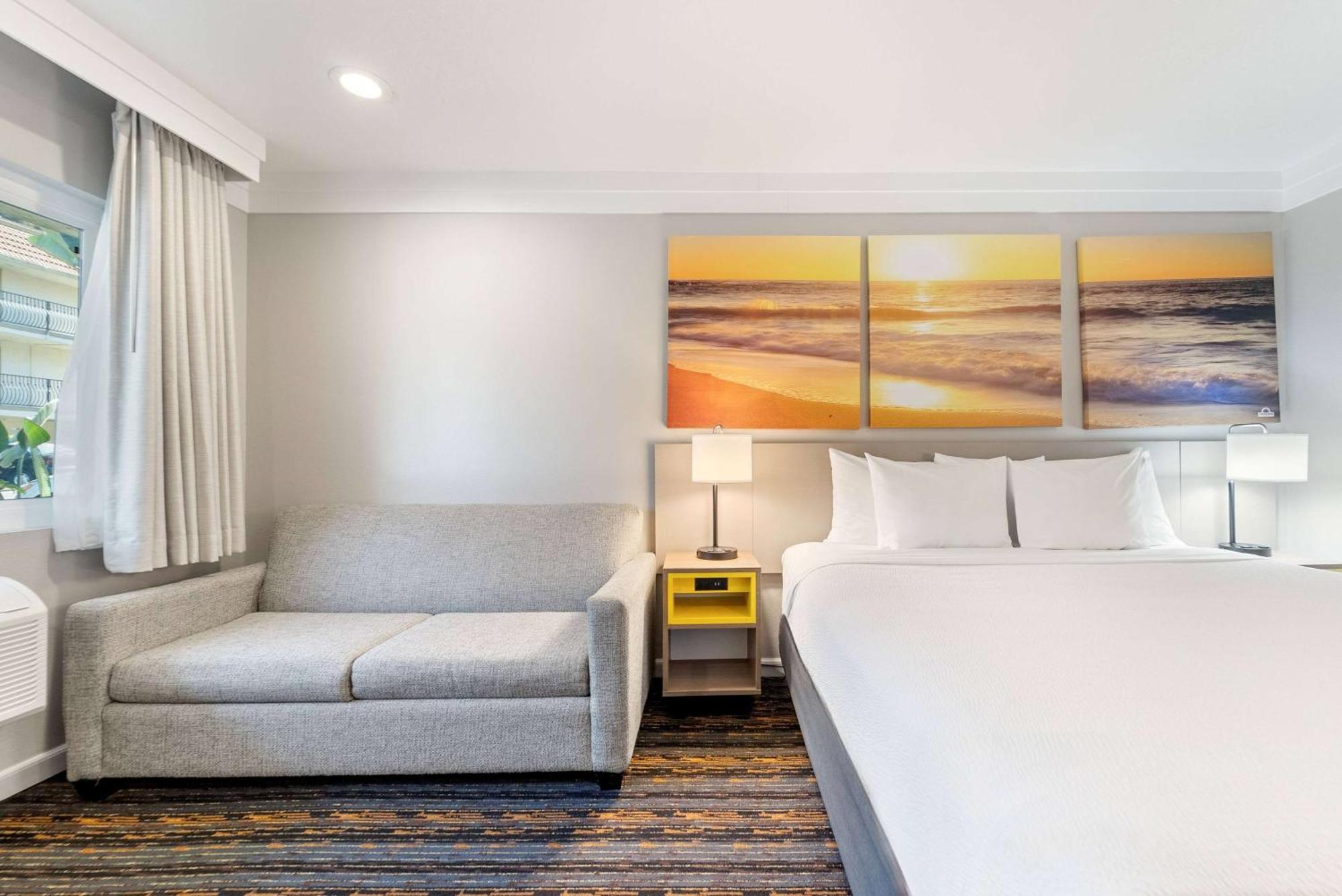 Days Inn By Wyndham San Diego Hotel Circle Eksteriør bilde