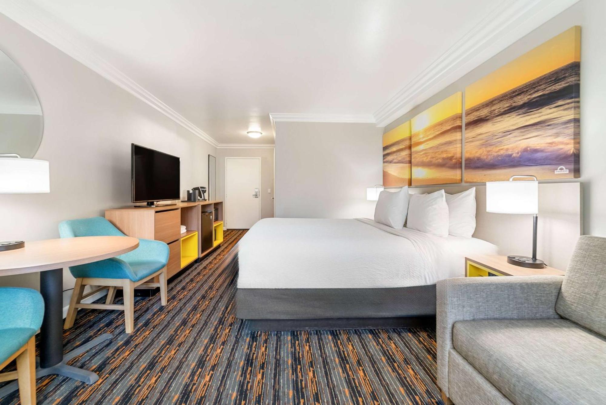 Days Inn By Wyndham San Diego Hotel Circle Eksteriør bilde