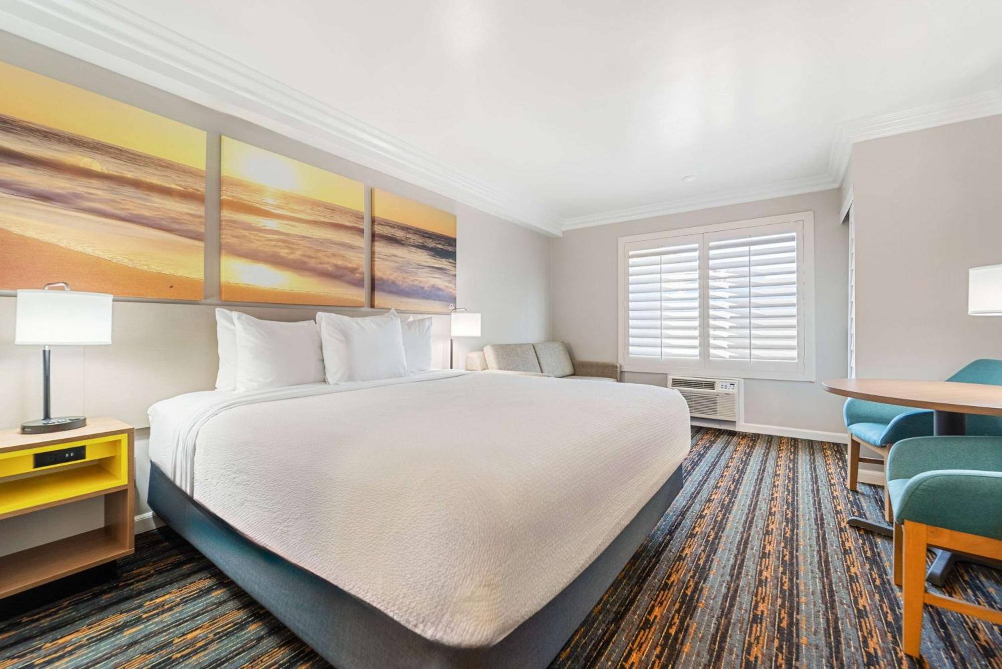 Days Inn By Wyndham San Diego Hotel Circle Eksteriør bilde