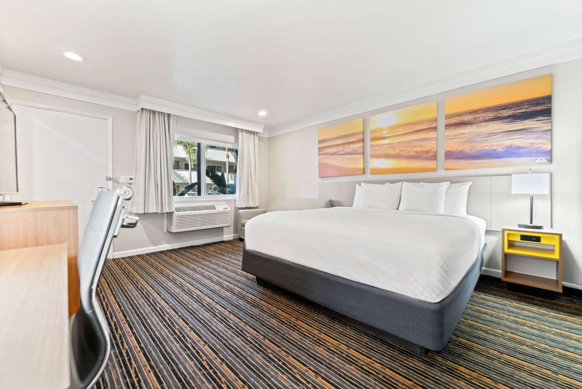 Days Inn By Wyndham San Diego Hotel Circle Eksteriør bilde